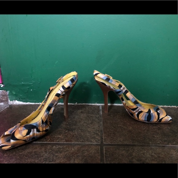 Open toe heels - Picture 2 of 2